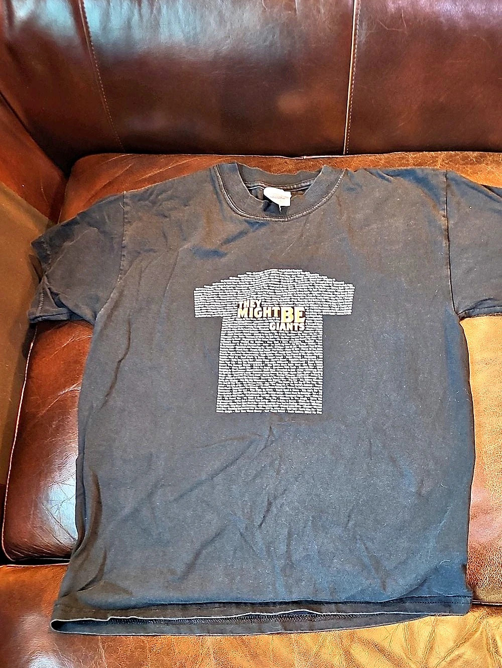 Gildan They Might Be Giants Song List T-Shirt Boys Large Orange & Black